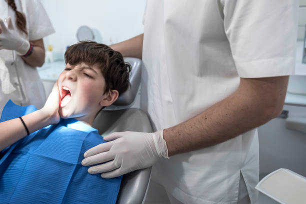 Best Emergency Dental Care for Broken or Chipped Teeth in Dysart, IA